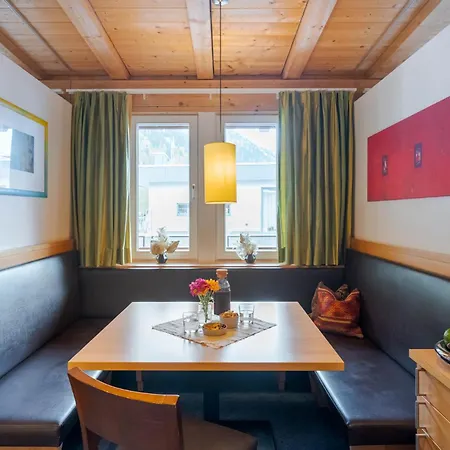 Gradiva Apartment